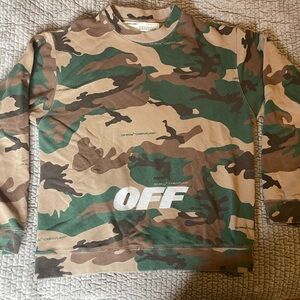 **Offwhite mens size large crewneck camo**